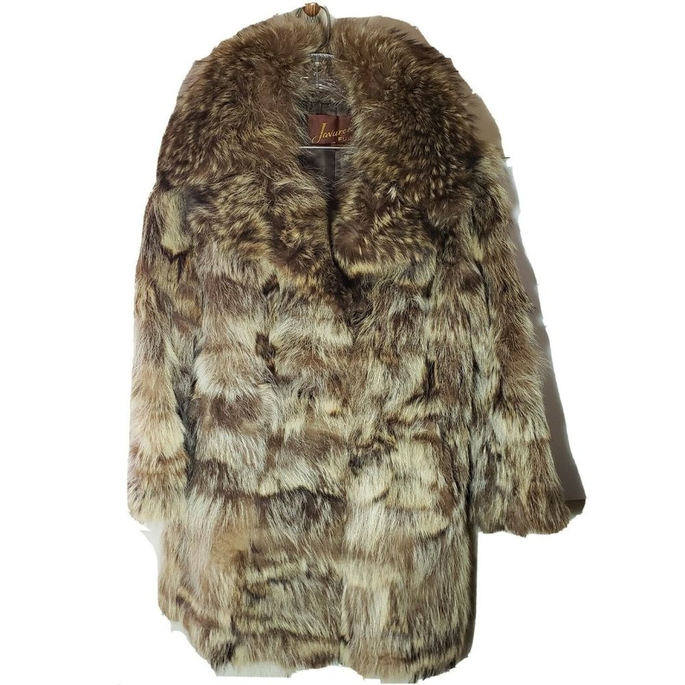 Javurek FURS Vintage Raccoon Fur Coat WITH Full Skin notch collar XL Gently used